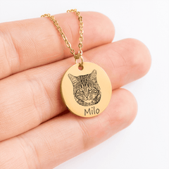 Cat Portrait Necklace — personalized pet keepsake, detail view 3