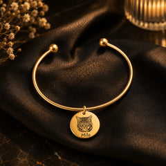 Custom Cat Portrait Bangle personalized pet keepsake detail view 4